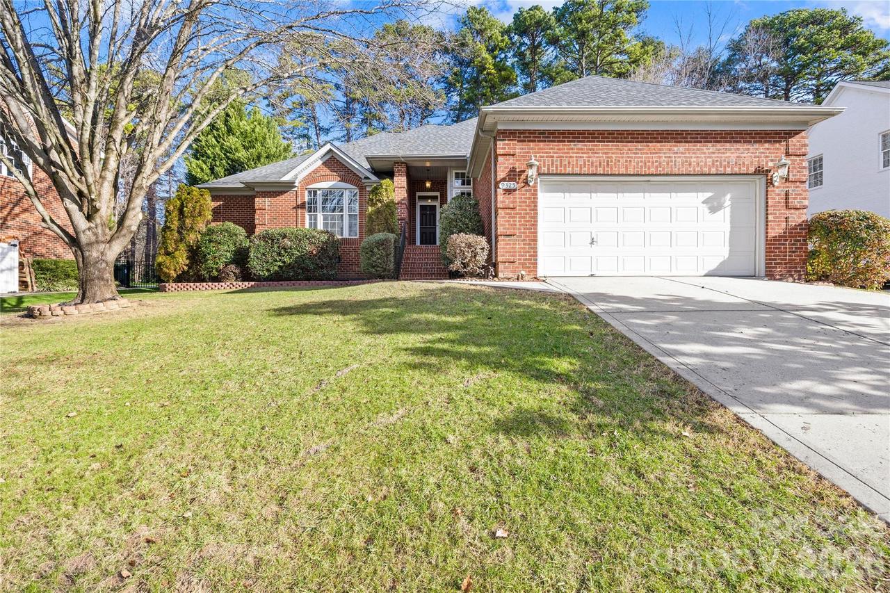 9325 Brown Gelly Dr., Huntersville, NC 28078