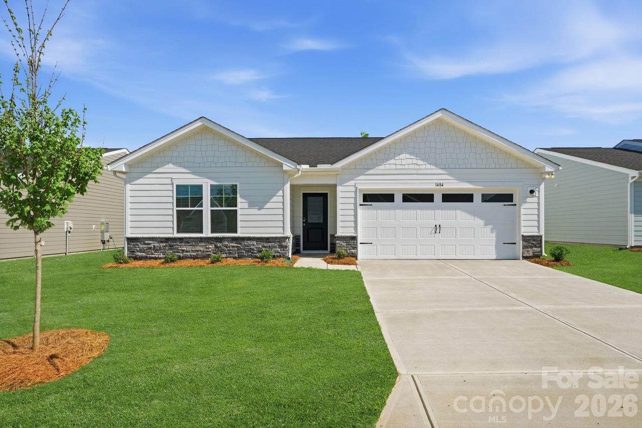1484 Ardmore Dr., Sherrills Ford, NC 28673