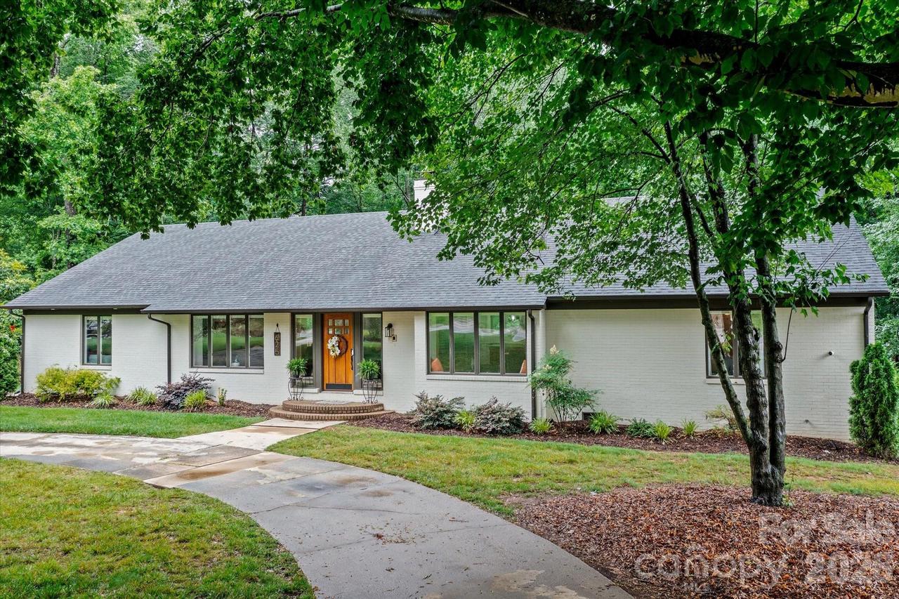 625 S Magnolia St., Mooresville, NC 28115