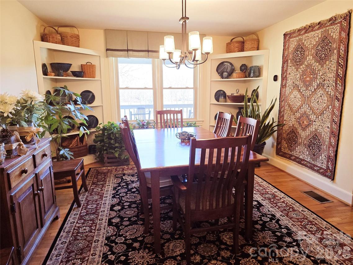 53 Dewees Dr., Sylva, NC 28779