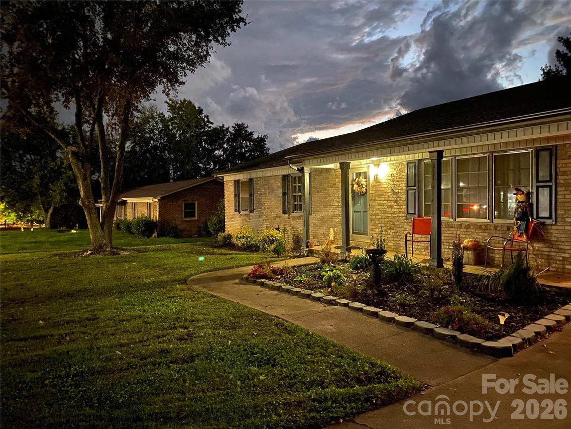 814 Charles Rd., Shelby, NC 28152
