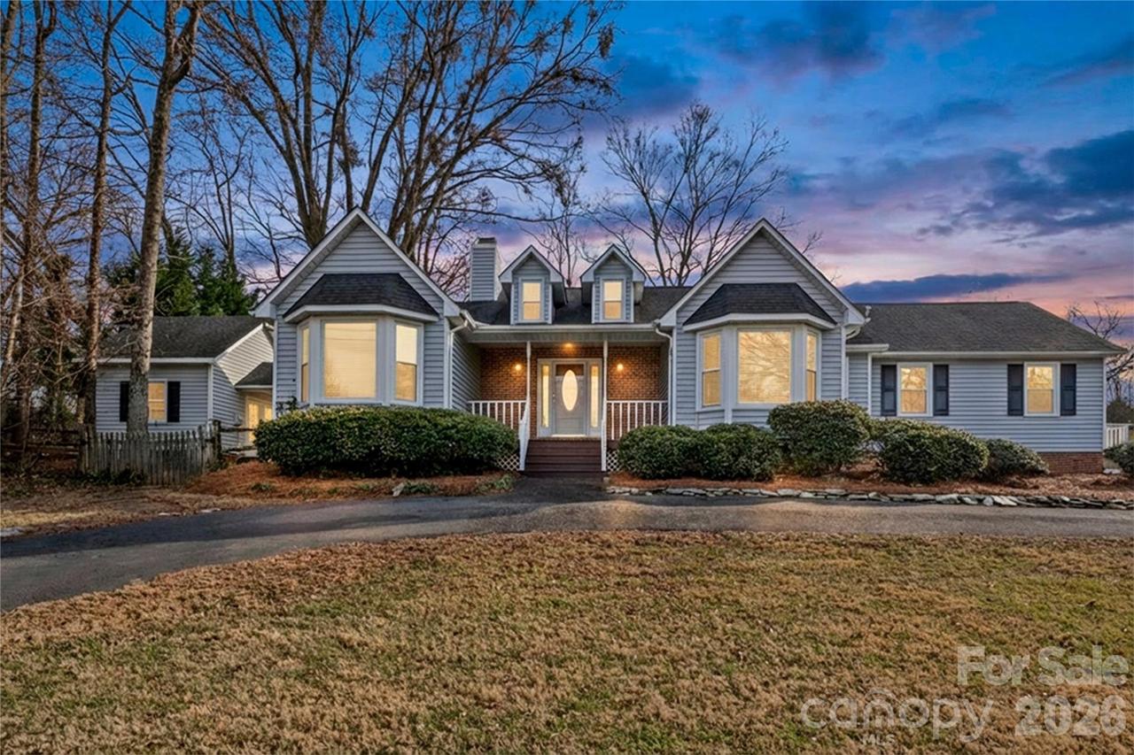 21133 Rio Oro Dr., Cornelius, NC 28031