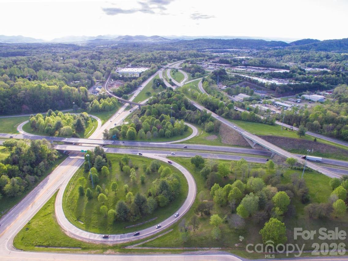 303 Gashes Creek Rd., Asheville, NC 28803
