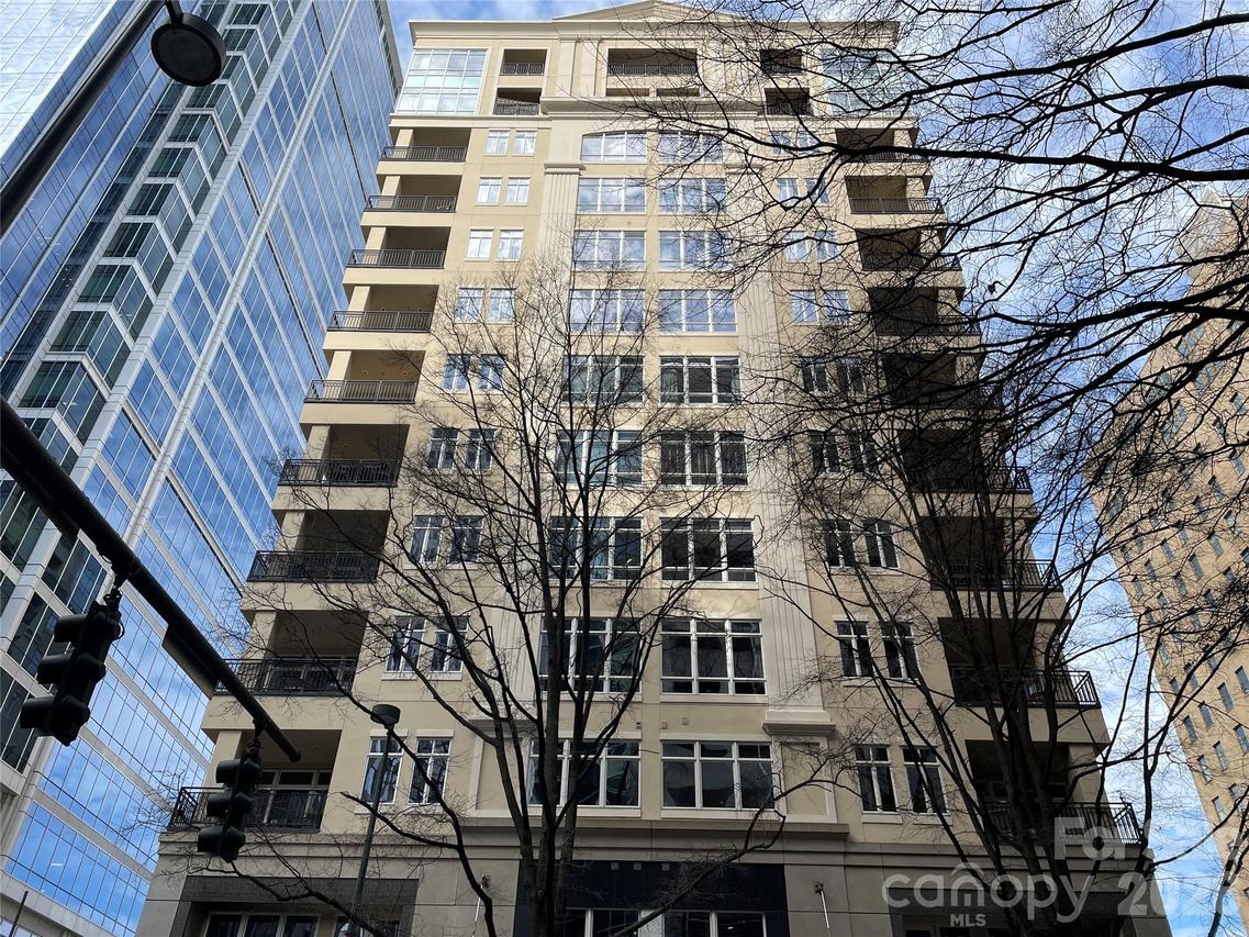 230 S Tryon St. #304, Charlotte, NC 28202
