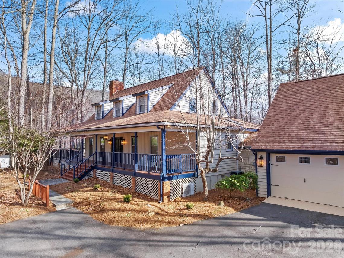 8 Indian Ridge Rd., Asheville, NC 28803