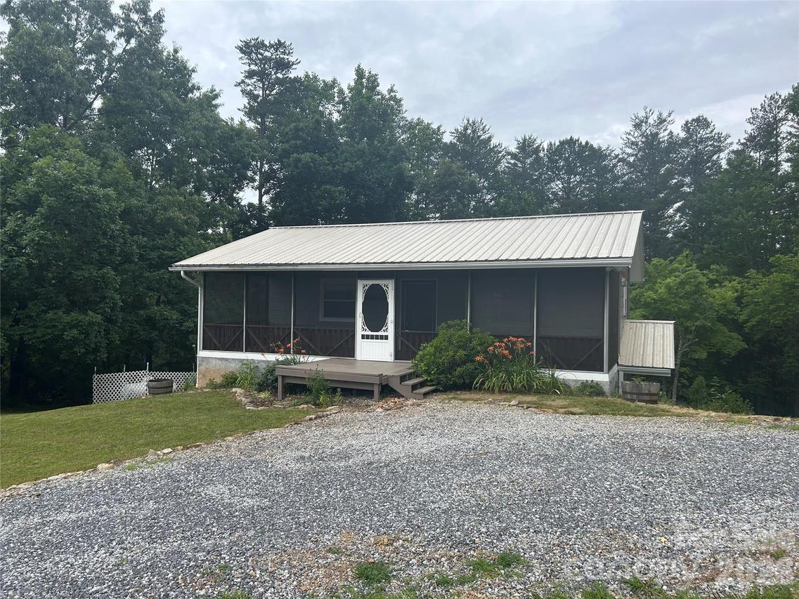 1169 Rickman Creek Rd., Franklin, NC 28734