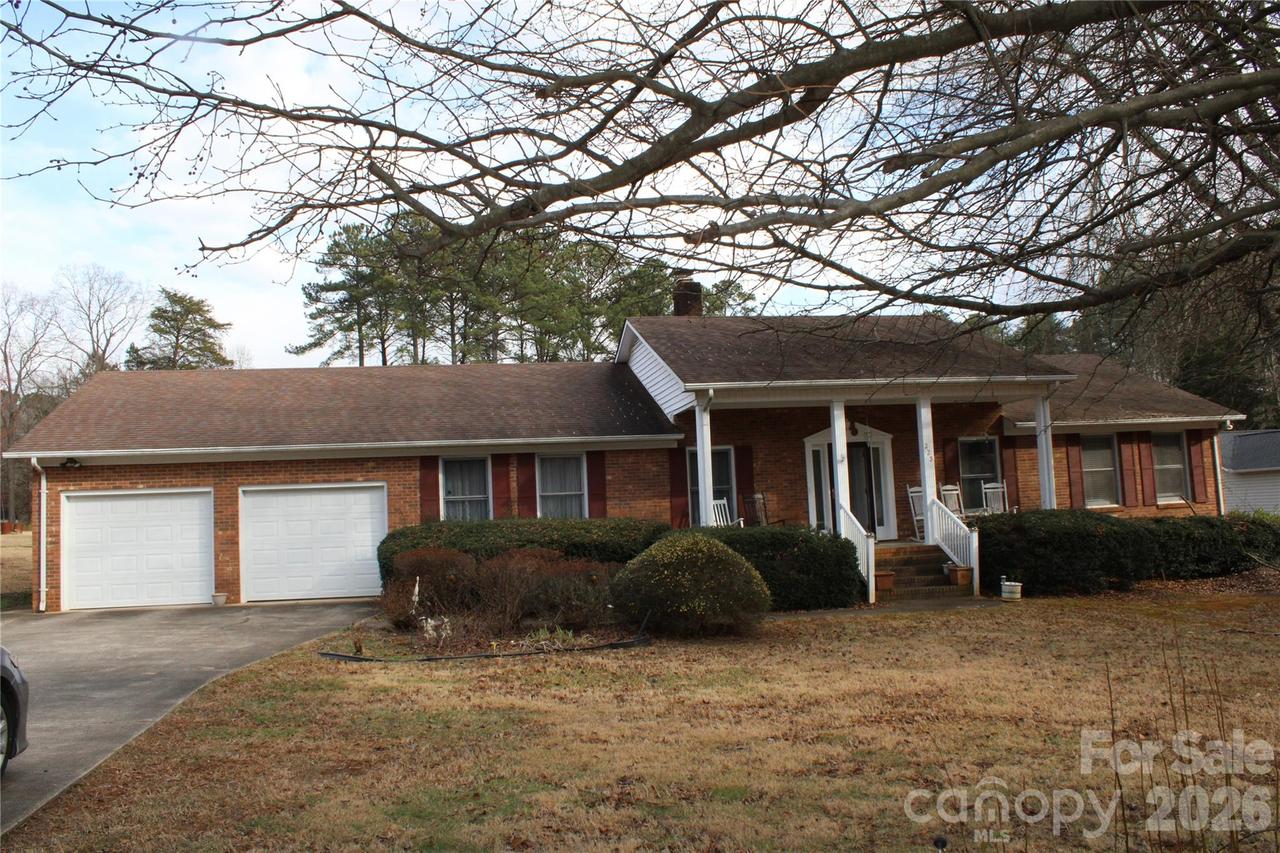 225 Roger Dr., Salisbury, NC 28147