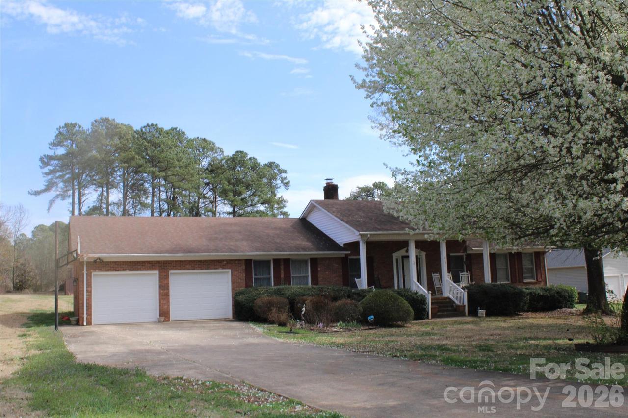 225 Roger Dr., Salisbury, NC 28147