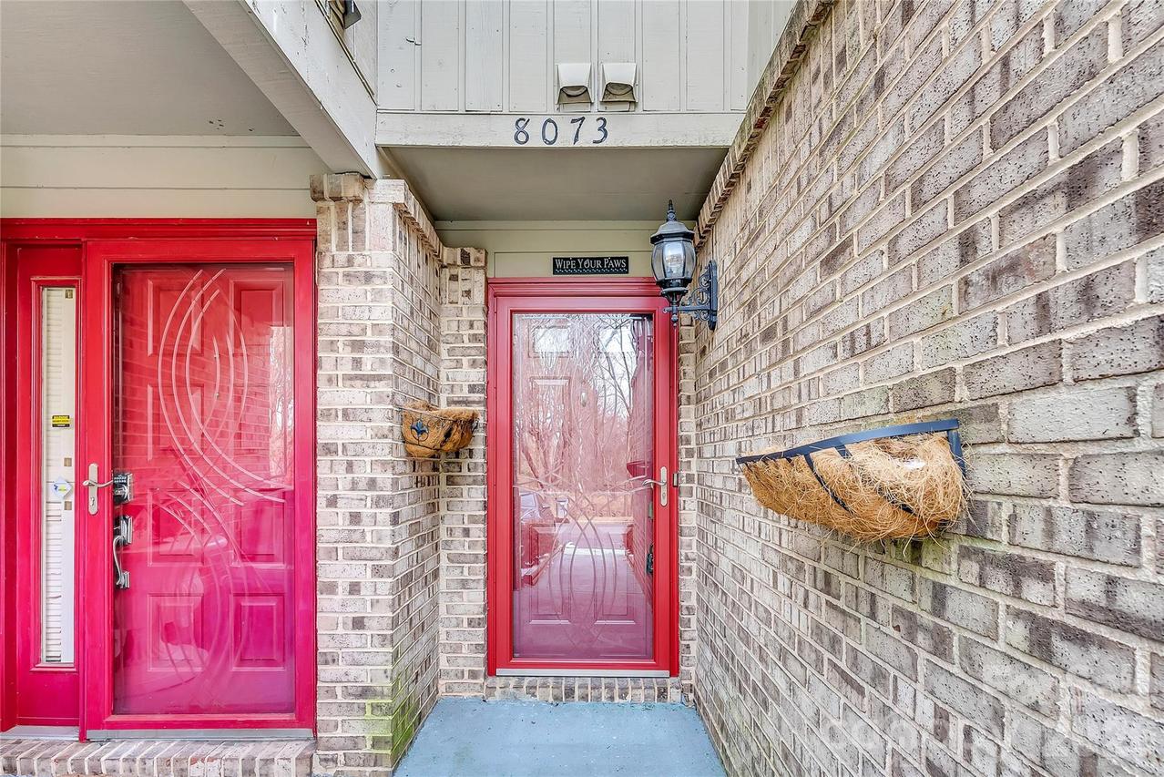 8073 Charter Oak Ln., Charlotte, NC 28226