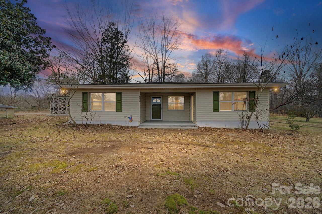 14309 Liberty Hill Church Rd., Oakboro, NC 28129