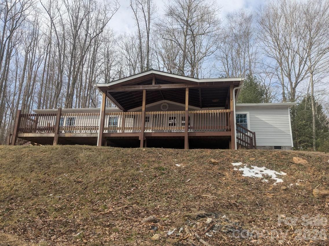 11 Gertrude Ln., Candler, NC 28715