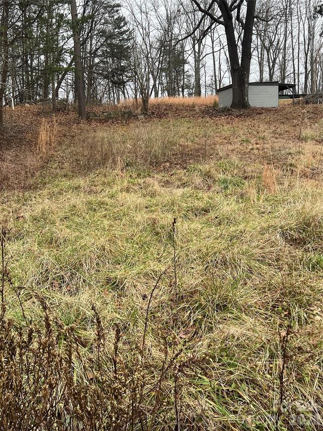 322 Pinnacle Church Rd., Nebo, NC 28761