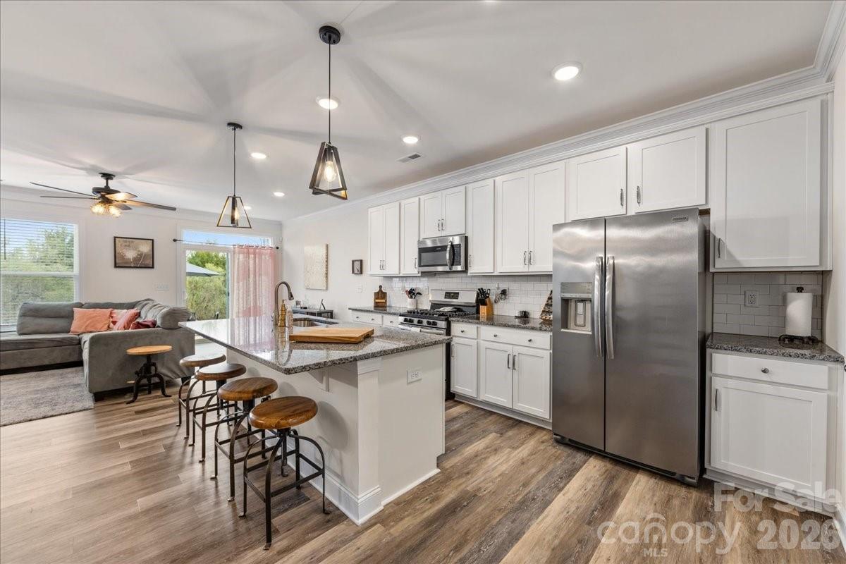 5923 Hampstead Pond Ln., Matthews, NC 28105