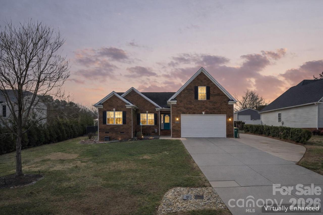 1911 Redwood Dr., Oakboro, NC 28129