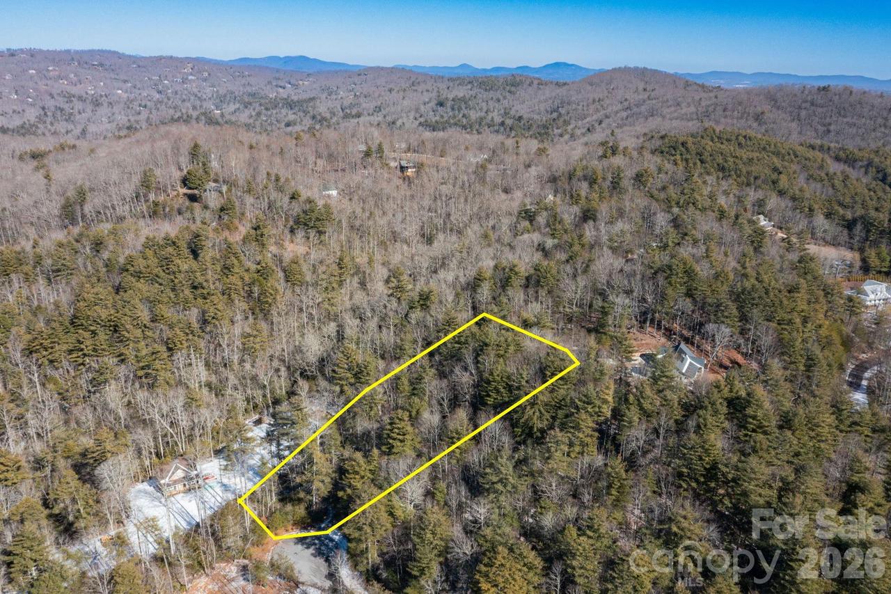 999 Trellum Tr. #12, Hendersonville, NC 28739