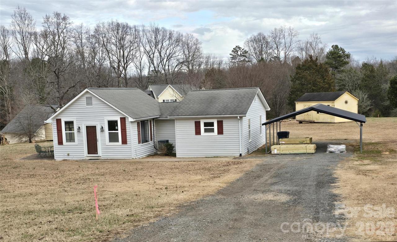 7630 Crestwood Dr., Kannapolis, NC 28081