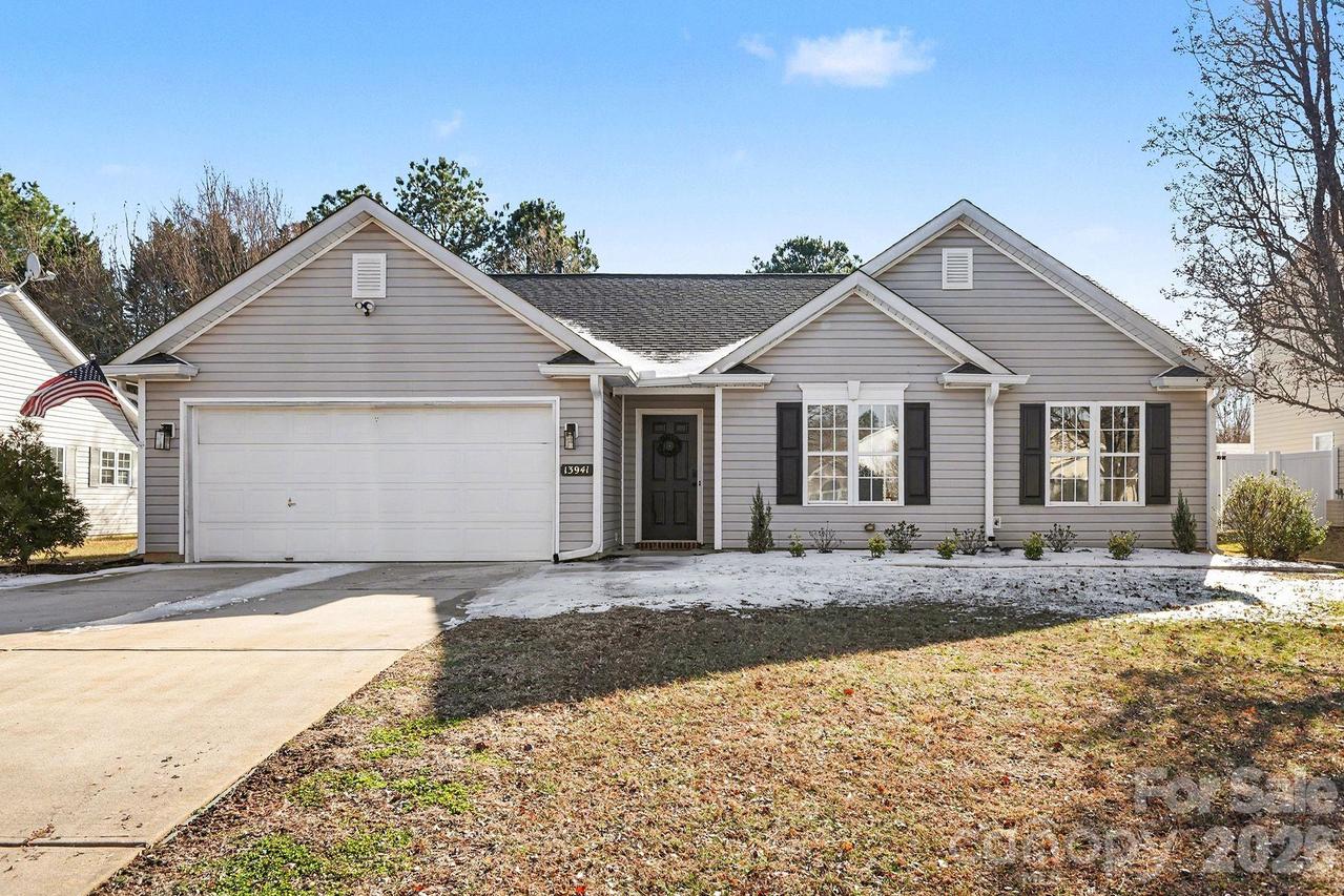 13941 Ballyshannon Ln., Charlotte, NC 28278