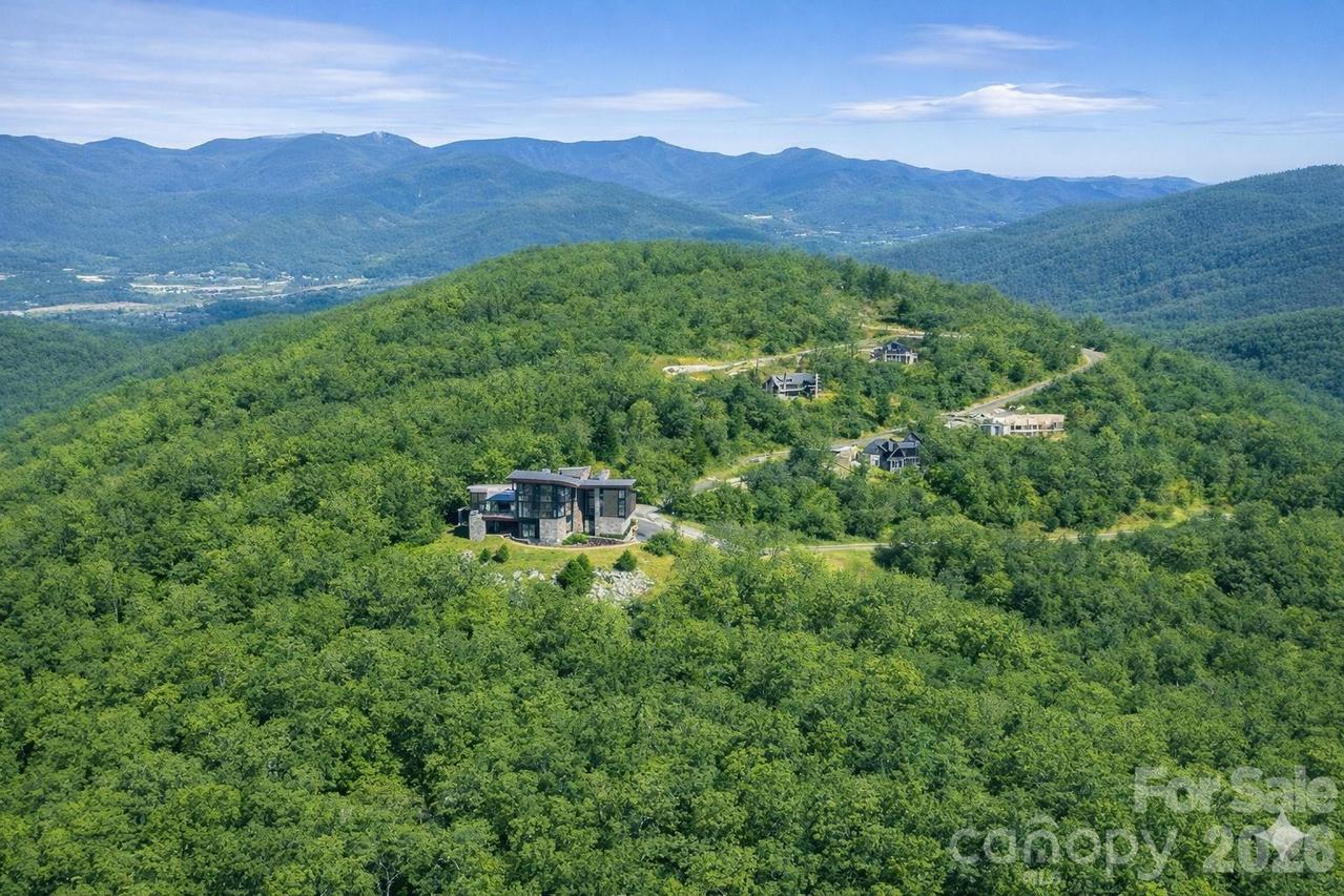 506 Southcliff Pkwy. #709/710, Fairview, NC 28730