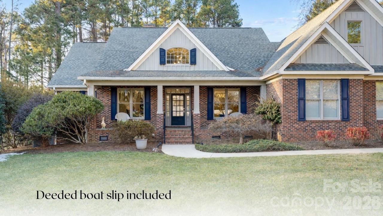 2271 Northview Harbour Dr., Sherrills Ford, NC 28673