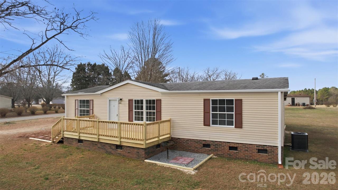 53 Mountain View Dr., Taylorsville, NC 28681