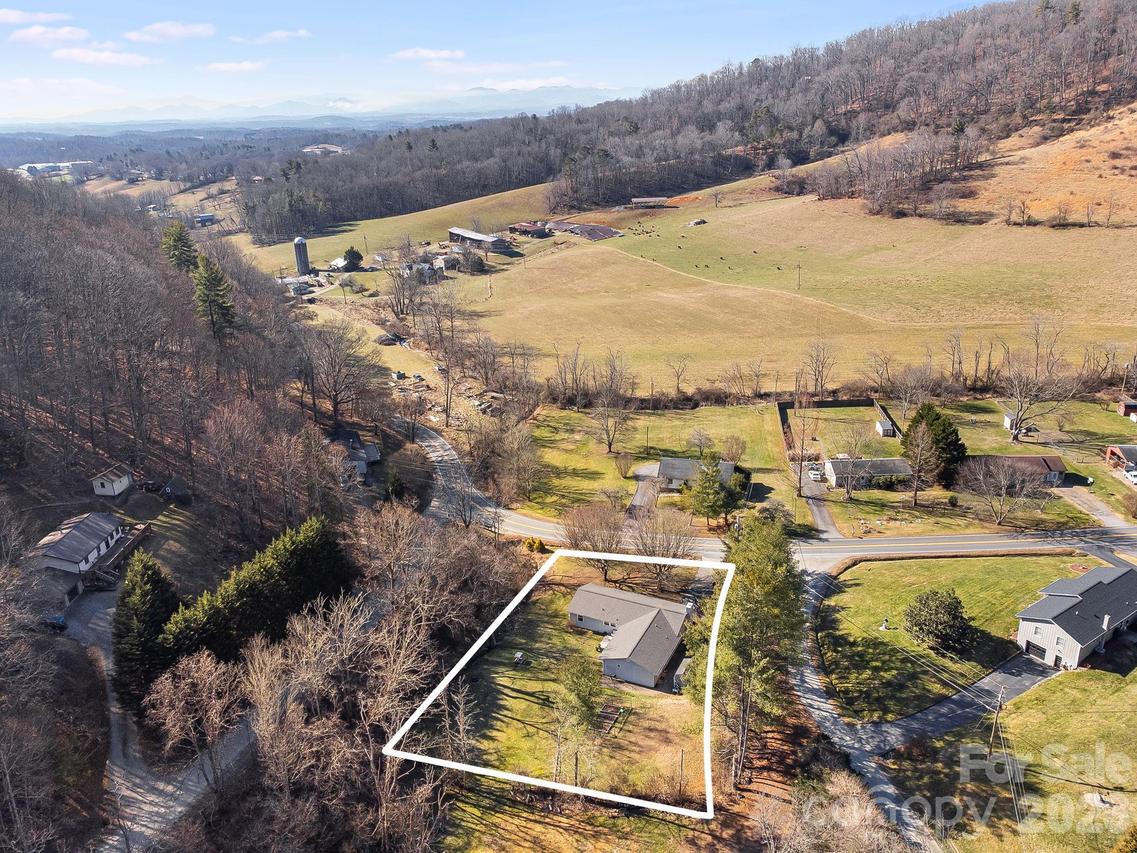 1590 Bruce Rd., Mars Hill, NC 28754