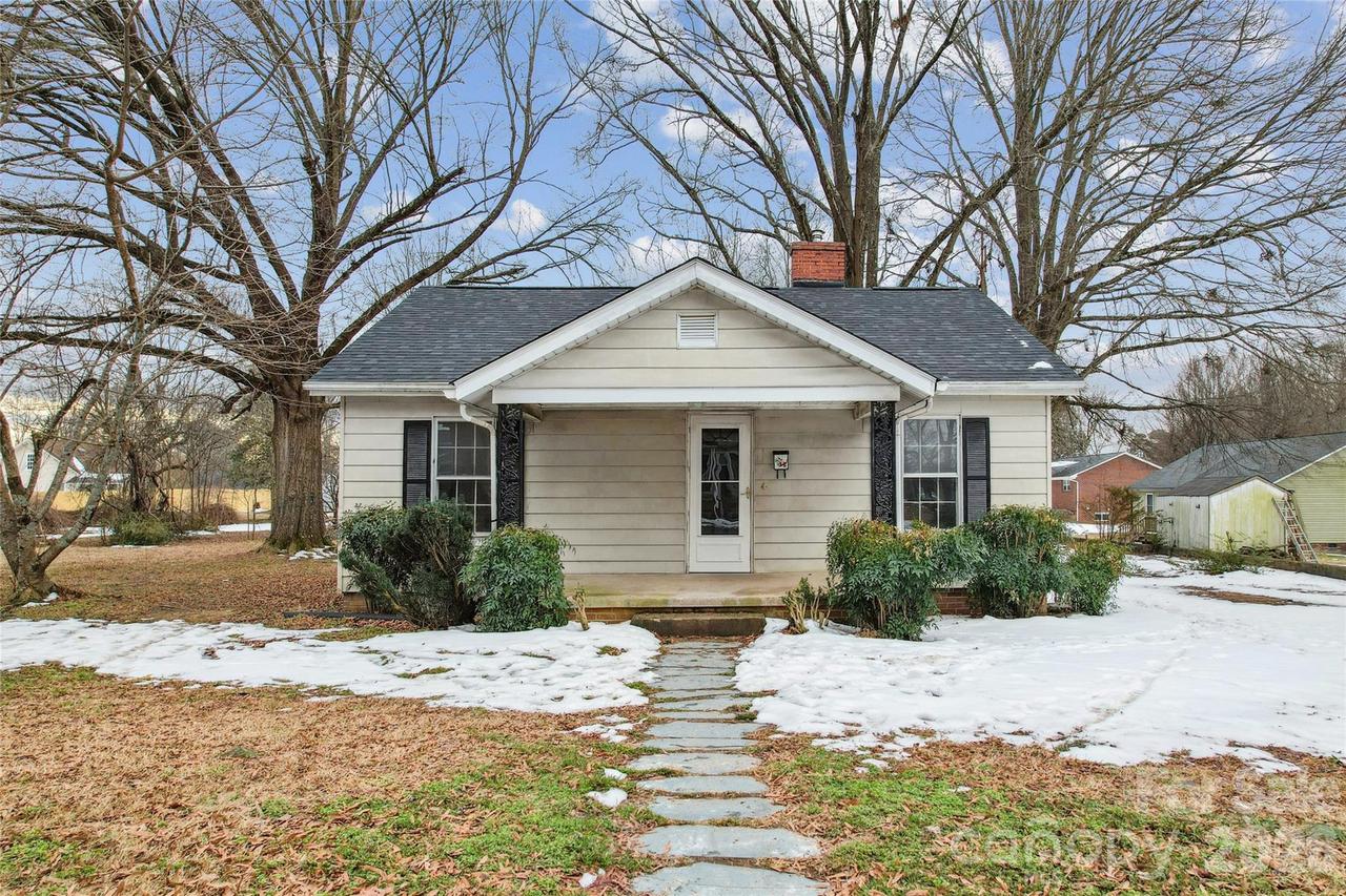 209 W Round St., Landis, NC 28088