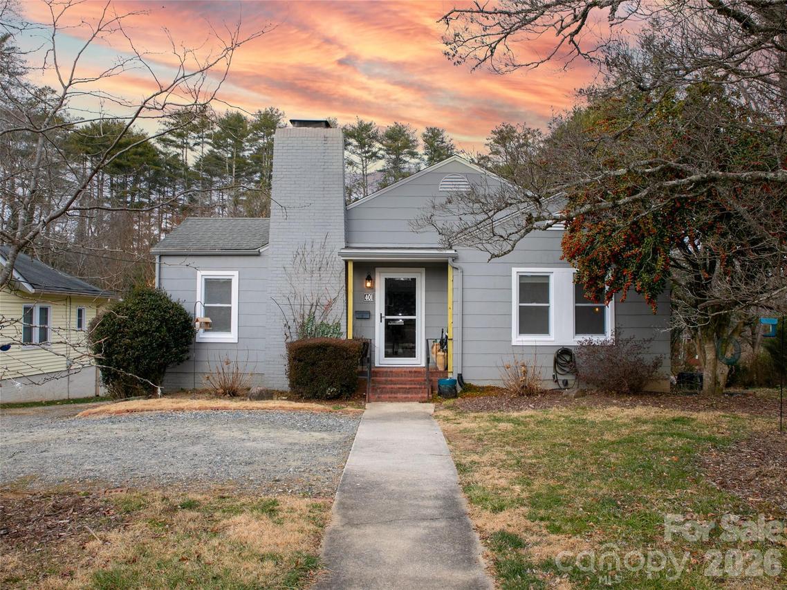 401 Park Ave., Brevard, NC 28712