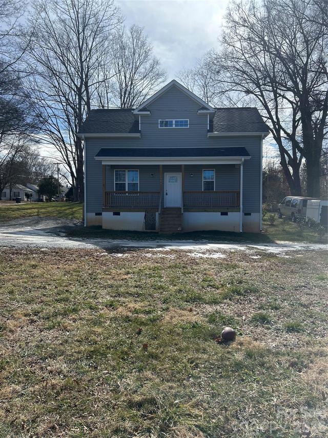 1506 7th St., Statesville, NC 28677