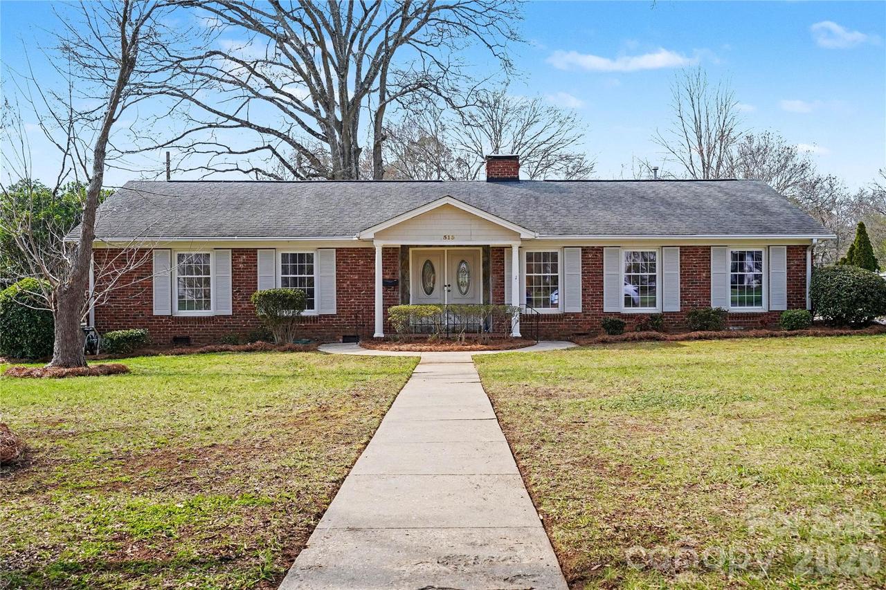 513 Lyttleton Dr., Charlotte, NC 28211