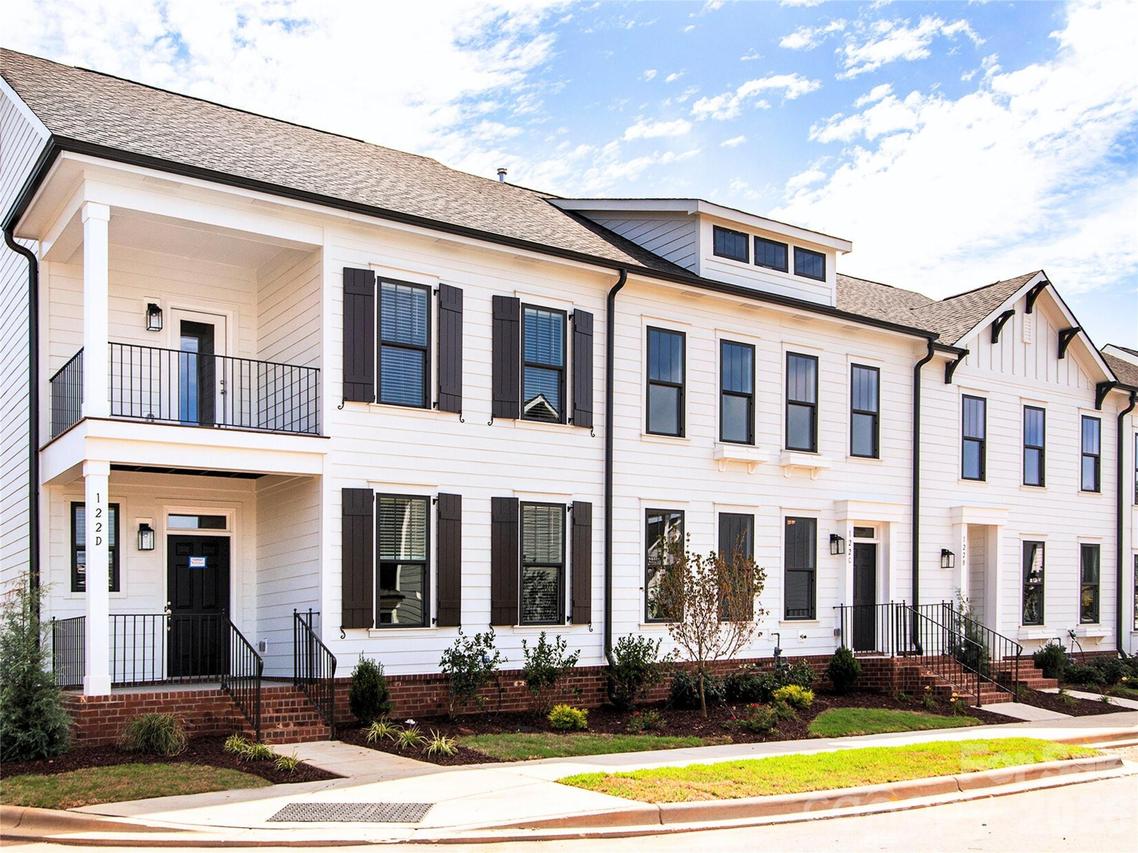 10225 Rainier Trail Dr., Huntersville, NC 28078