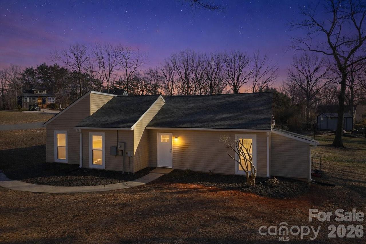 1878 Thoreau Ct., Connelly Springs, NC 28612