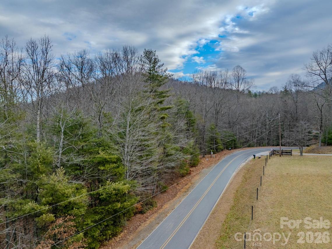 000 Old Ccc Rd. #3, Hendersonville, NC 28739