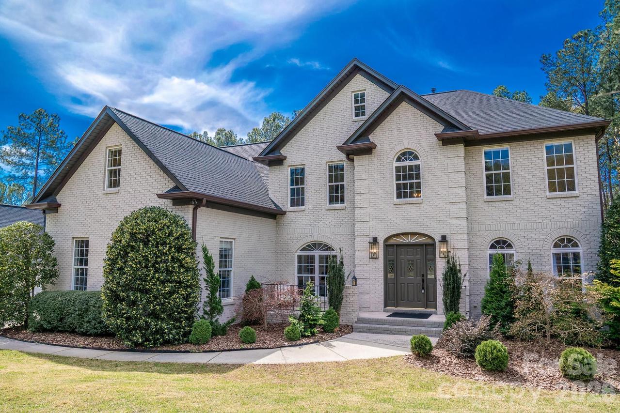 8022 Silver Jade Ln., Denver, NC 28037