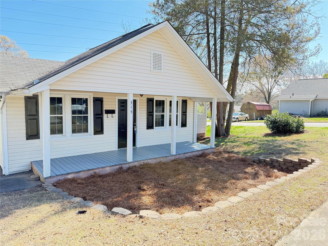315 S Rose Ave., Kannapolis, NC 28083