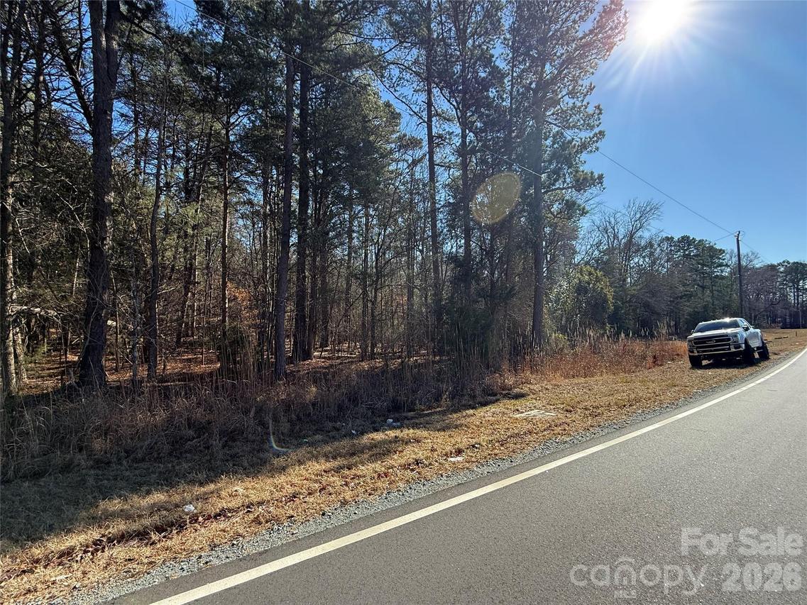 000 Thomas Rd., Charlotte, NC 28278
