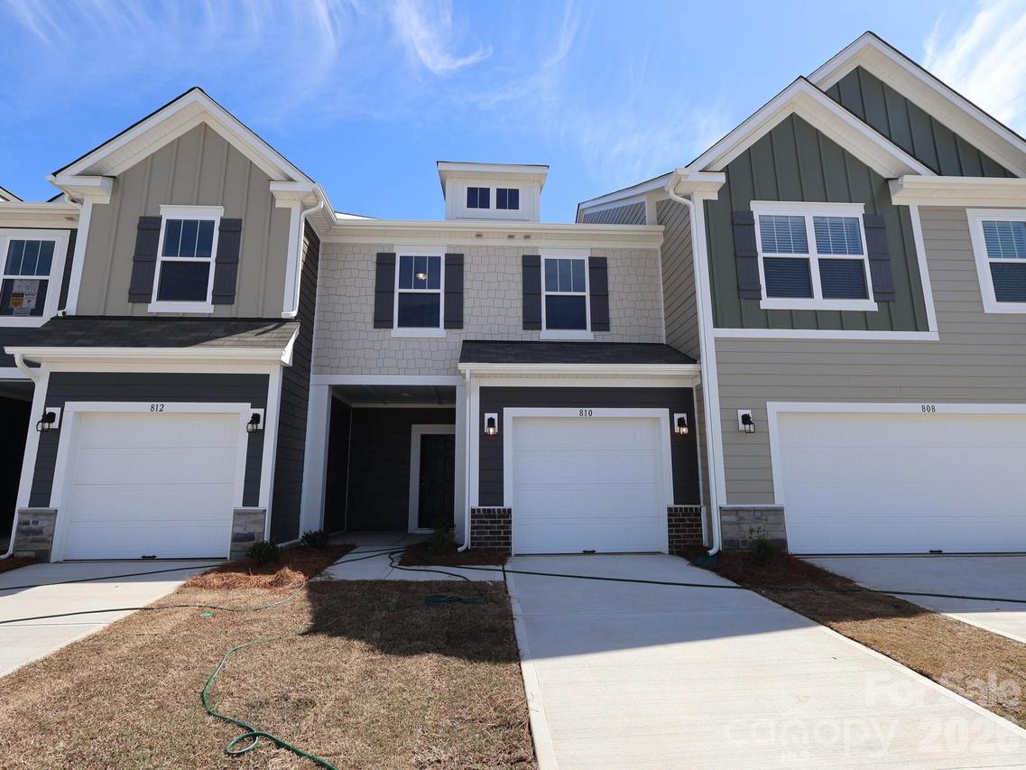 810 Earhart St., Concord, NC 28027