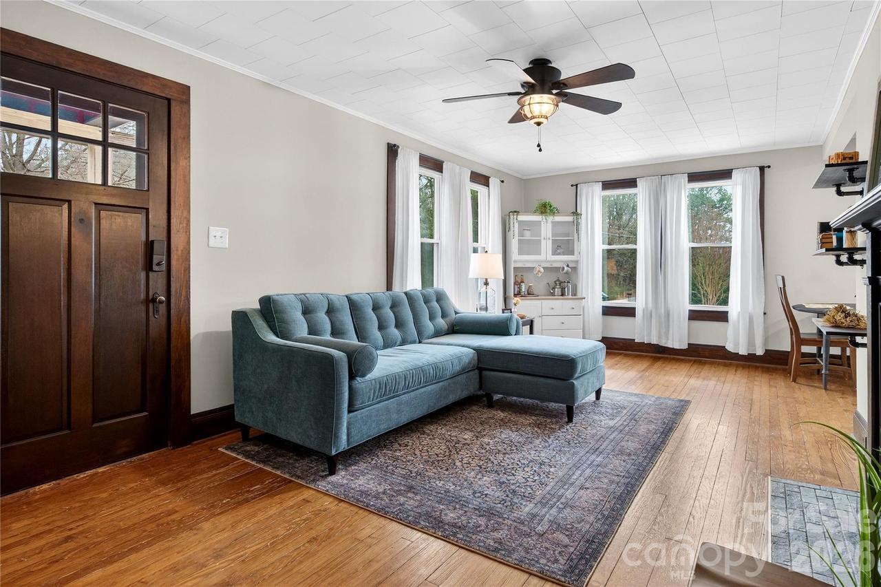 438 Willow Ave., Mooresville, NC 28115