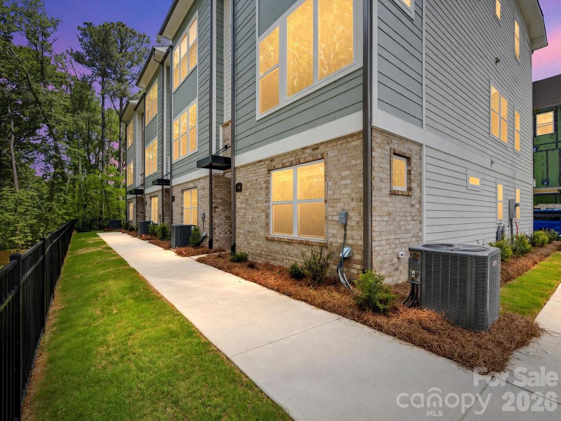 1534 Lithium Ln., Charlotte, NC 28211