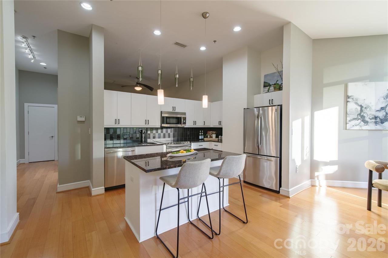 333 W Trade St. #708, Charlotte, NC 28202