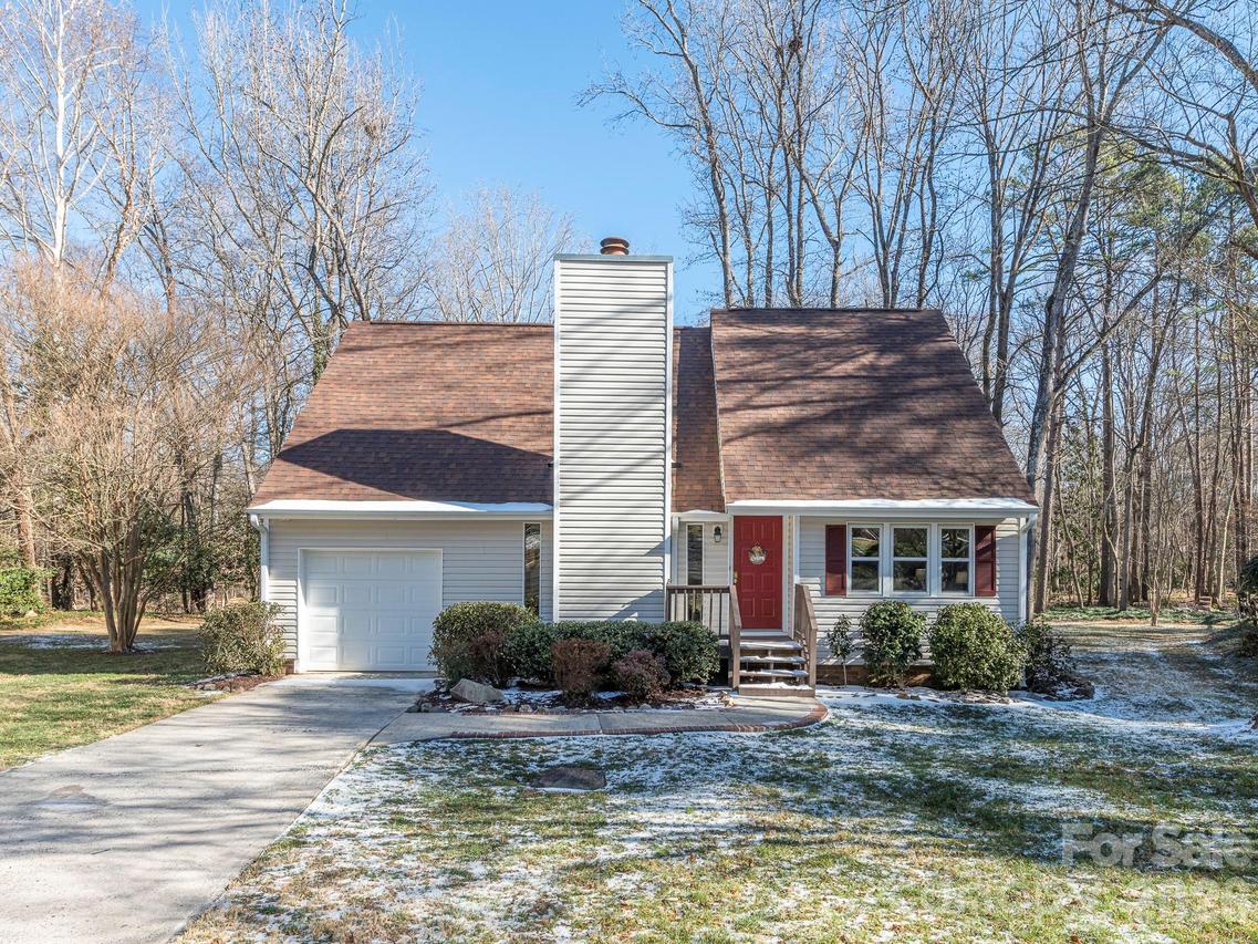 230 Oak Creek Dr., Charlotte, NC 28270