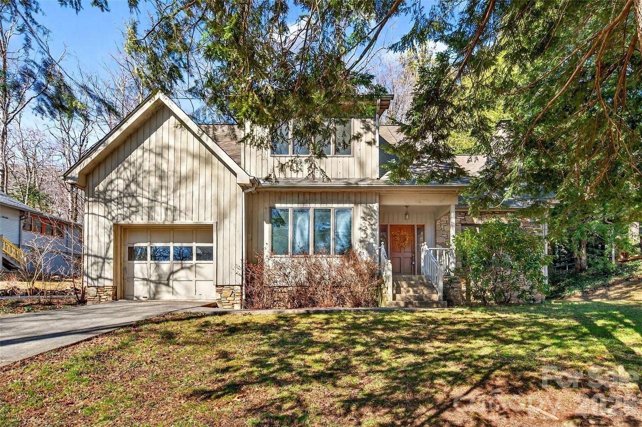 163 Virginia Rd., Montreat, NC 28757