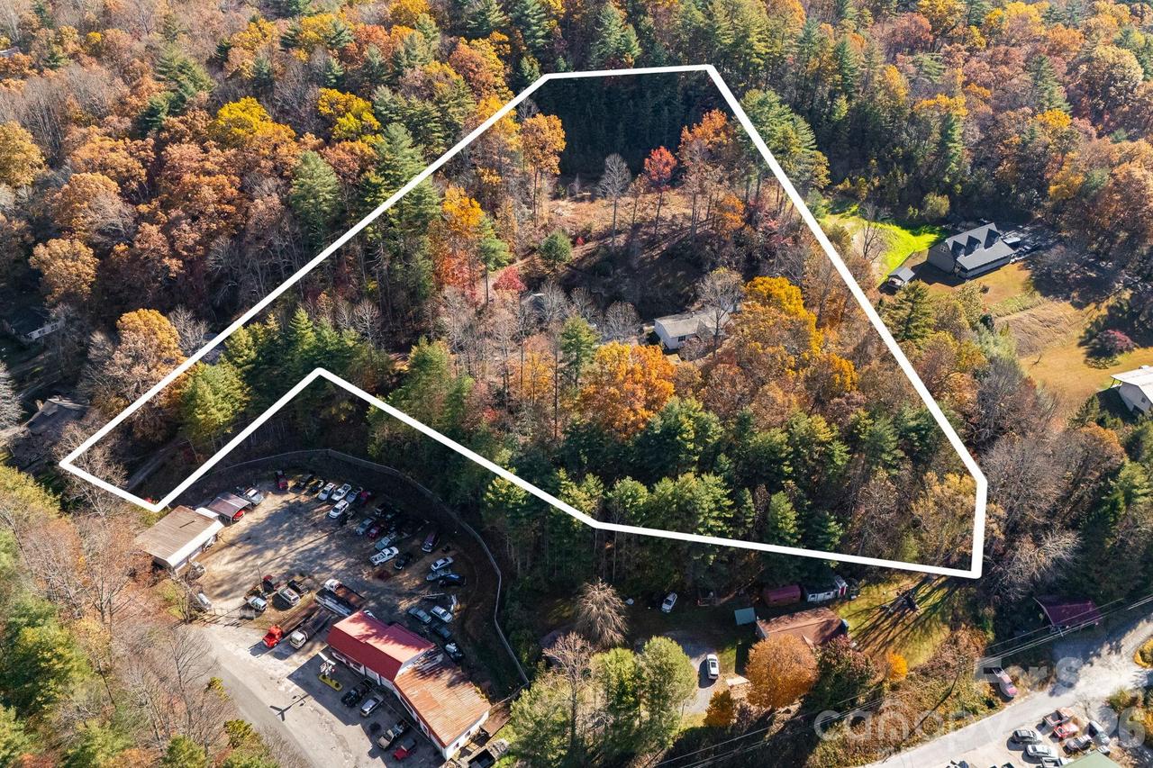 106 Avian Ct., Brevard, NC 28712