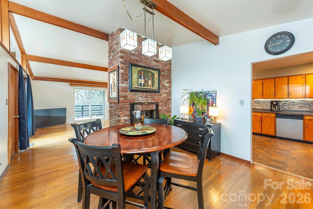 4 Stockwood Rd., Asheville, NC 28803