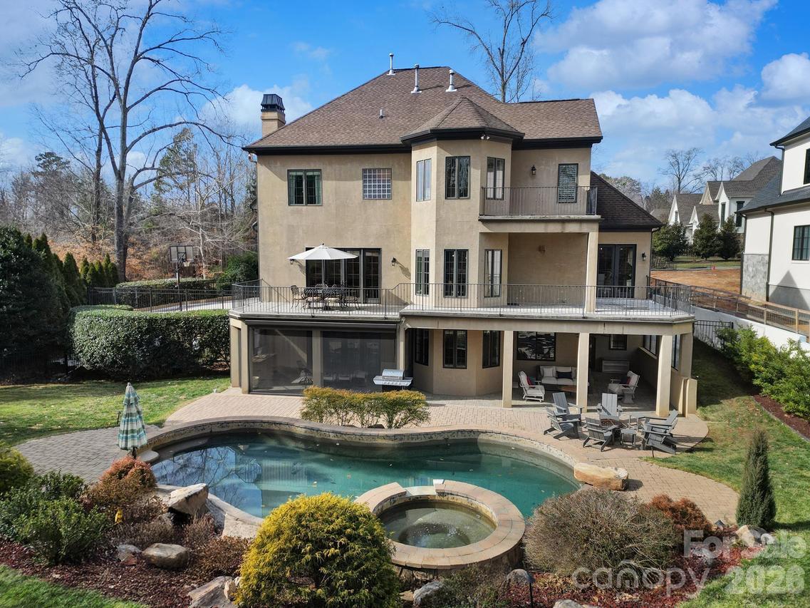 8000 Skye Lochs Dr., Waxhaw, NC 28173