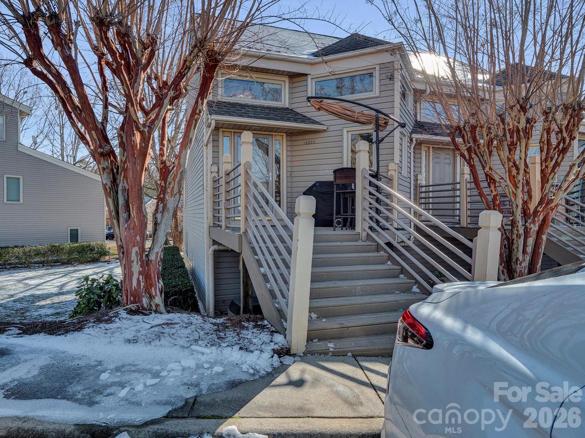 14526 Waterside Dr., Charlotte, NC 28278