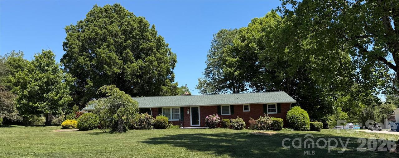 76 Eastview Ct., Taylorsville, NC 28681