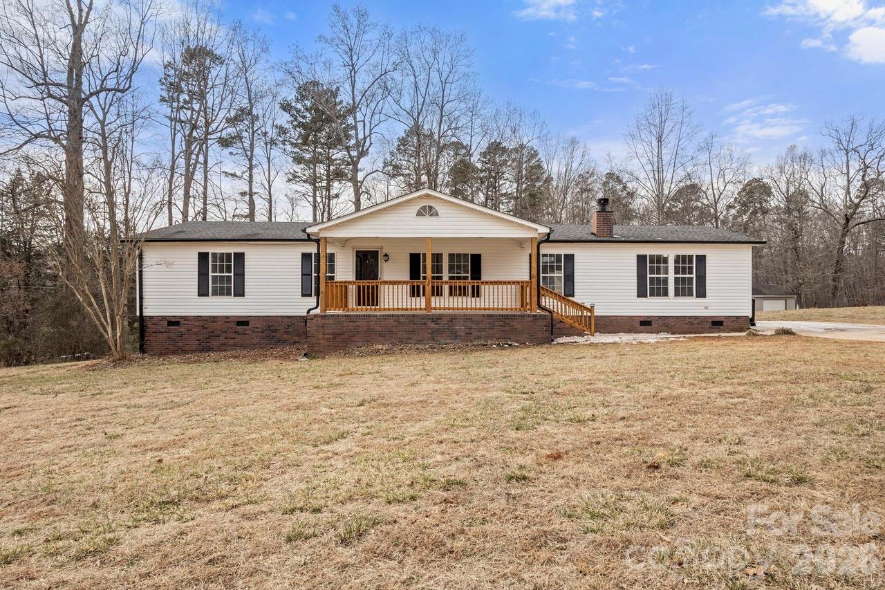 1003 Wesbrooke Ct. #12, Bessemer City, NC 28016