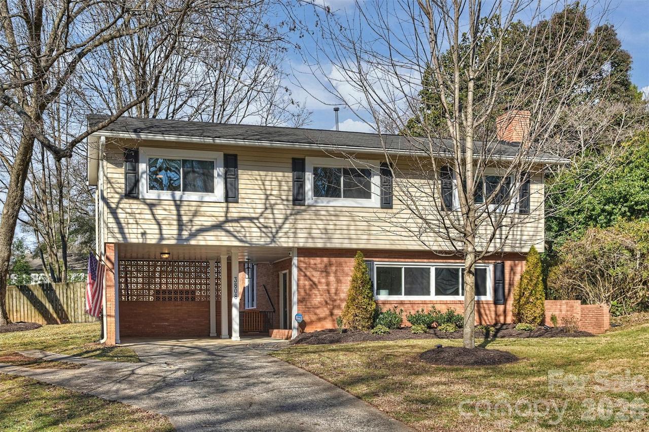 3808 Flowerfield Rd., Charlotte, NC 28210