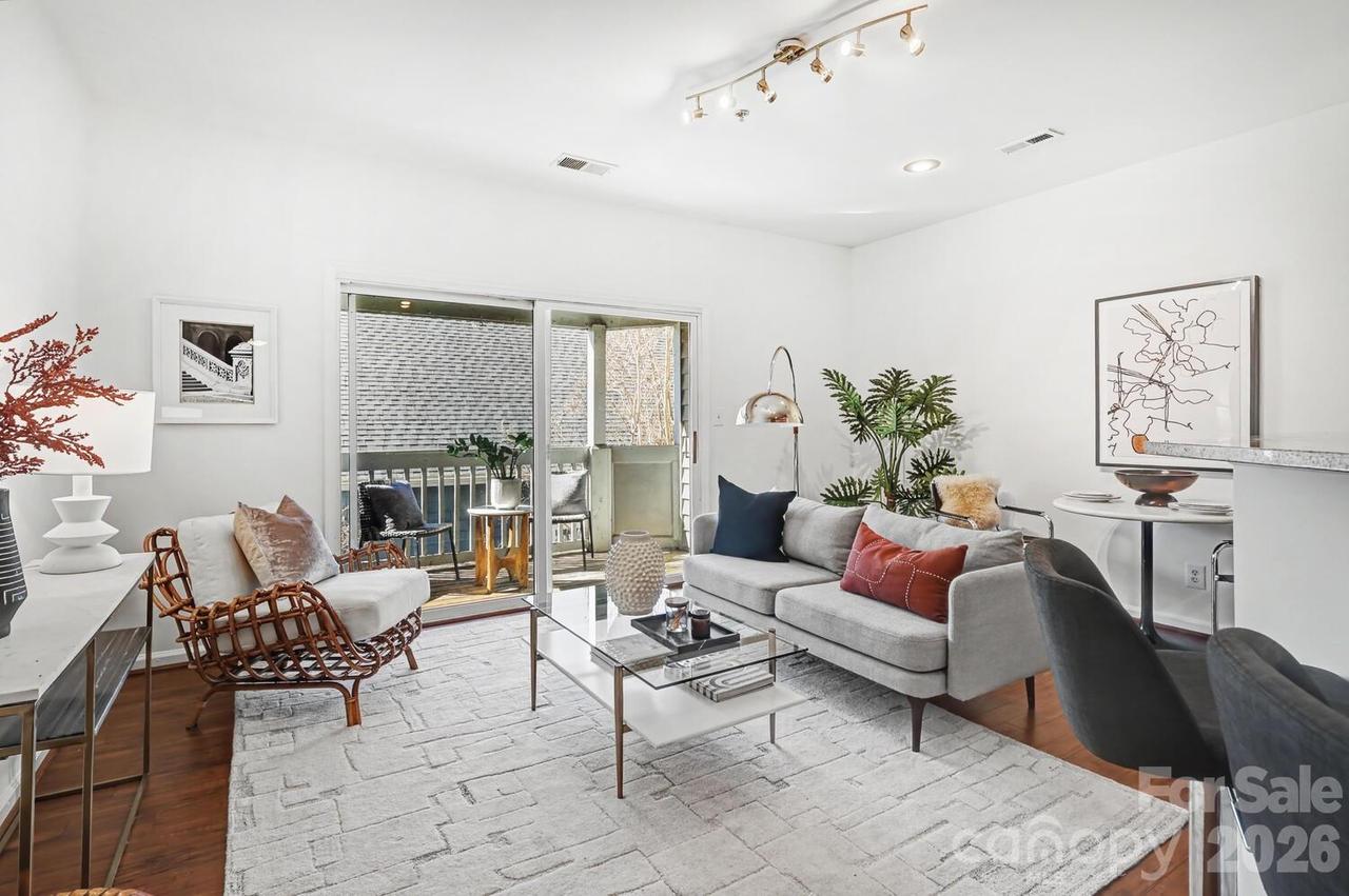 525 N Graham St. #3B, Charlotte, NC 28202