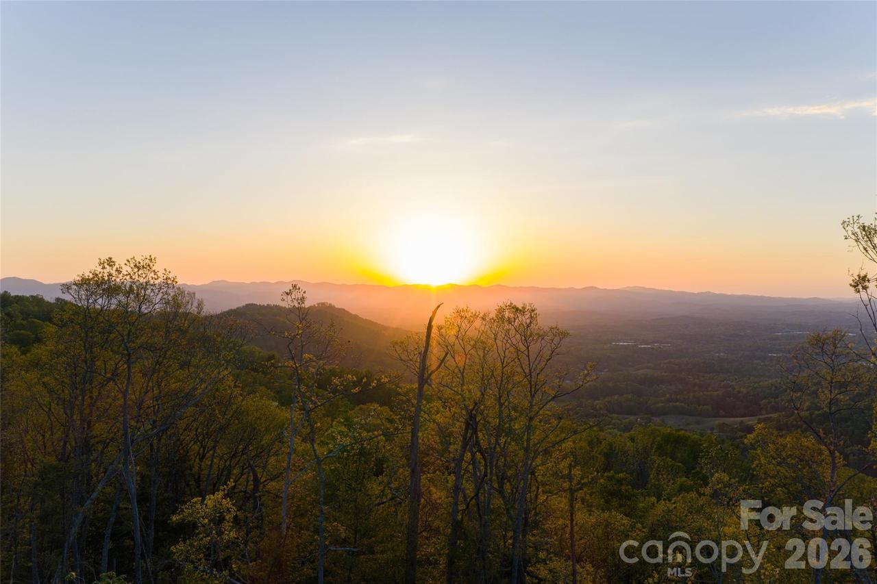 99999 Elk Mountain Scenic Hwy. #1, Asheville, NC 28804
